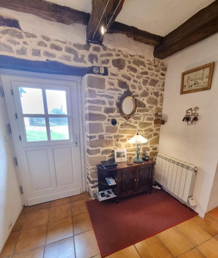 Les Berges De La Planchette Bed & Breakfast Yvignac-la-Tour Екстериор снимка