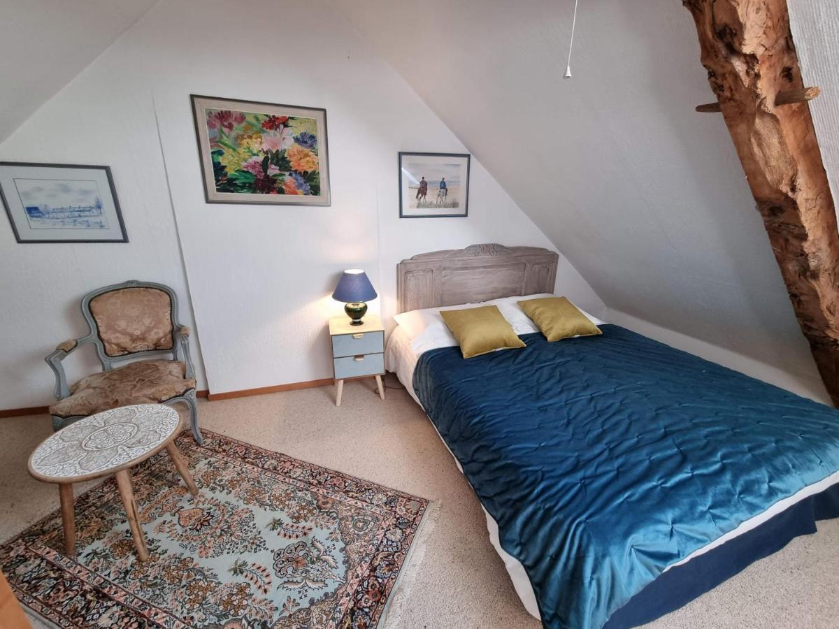 Les Berges De La Planchette Bed & Breakfast Yvignac-la-Tour Стая снимка