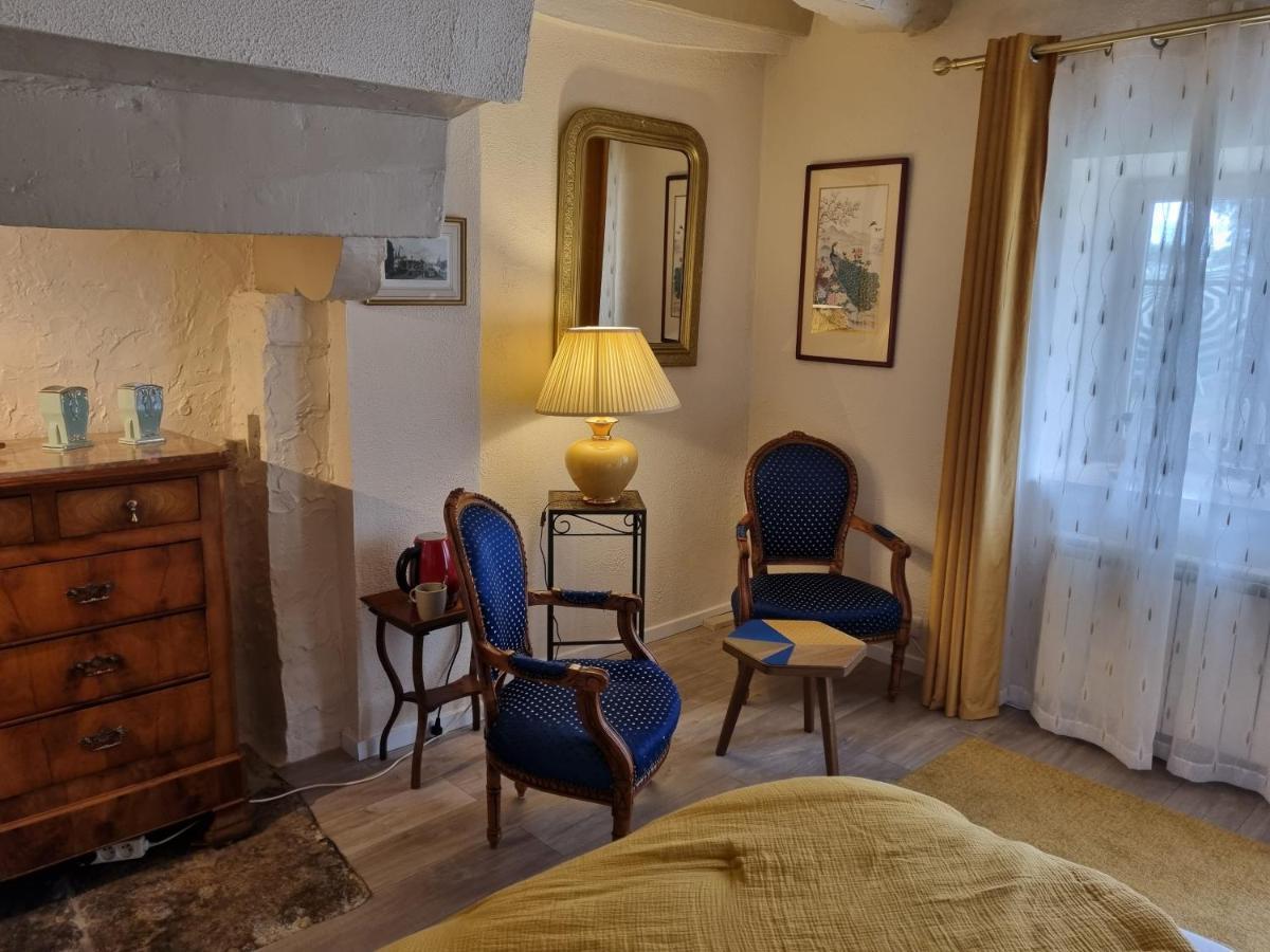 Les Berges De La Planchette Bed & Breakfast Yvignac-la-Tour Екстериор снимка