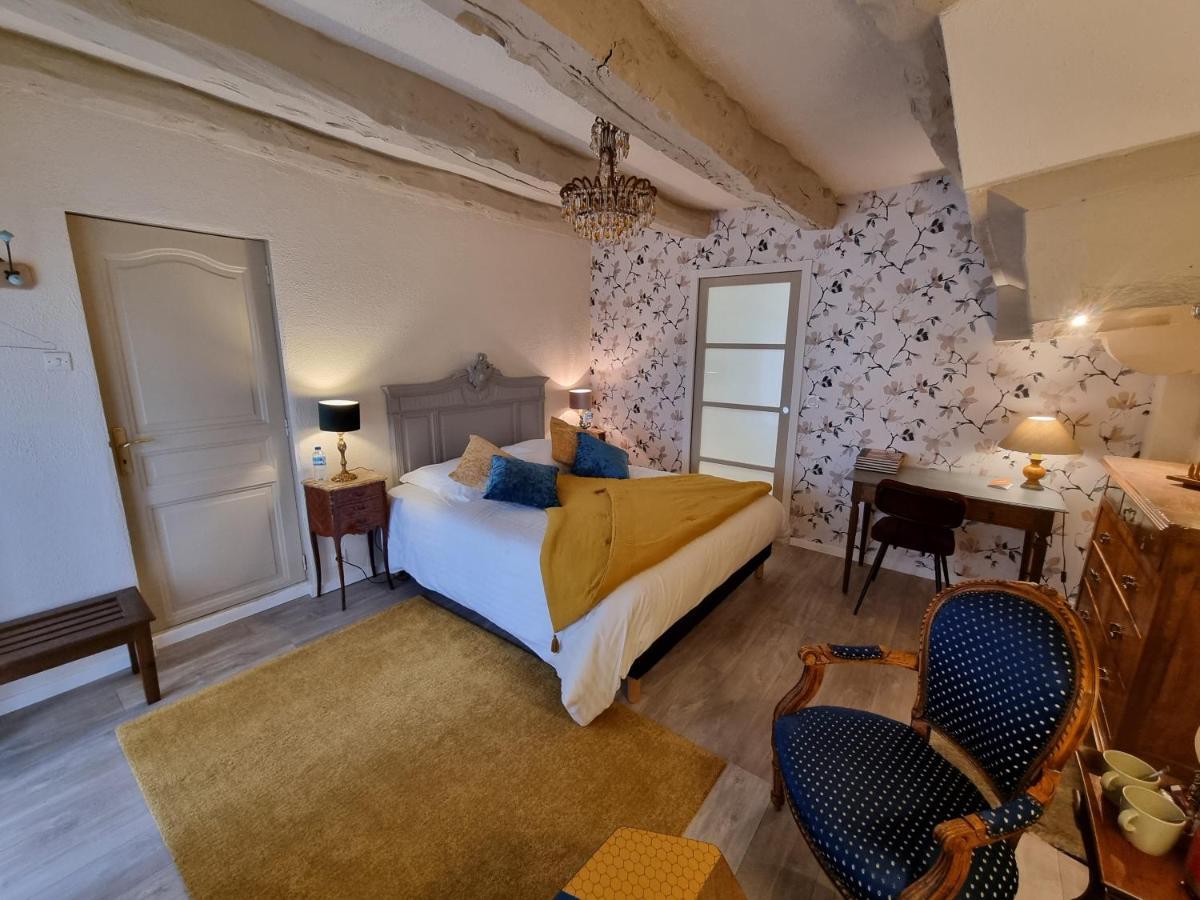 Les Berges De La Planchette Bed & Breakfast Yvignac-la-Tour Екстериор снимка